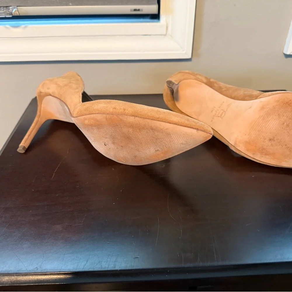 Ann Taylor: Classic Pointed-Toe Suede Pumps in Tan - Picture 3 of 5